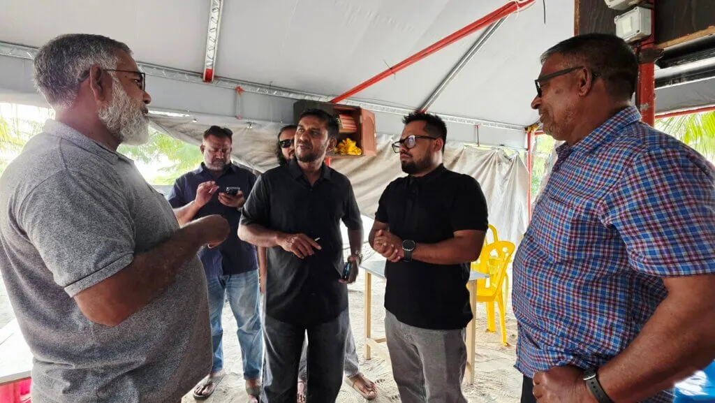 މިފްކޯގެ ސީއީއޯ ގދ. ތިނަދޫ މަސްވެރިންނާ ބައްދަލުކުރައްވައިފި