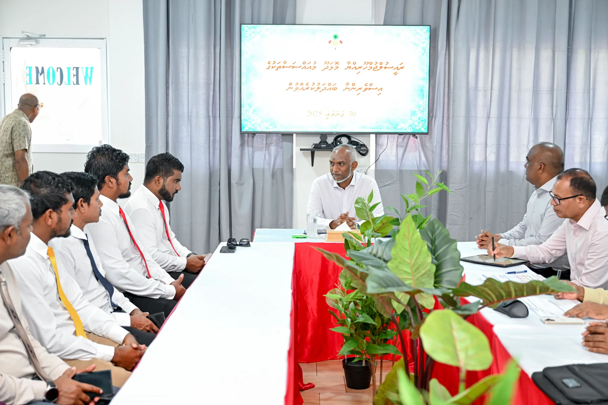 ރައީސް ޑރ.މުޢިއްޒު، ހއ.މޮޅަދޫ ކައުންސިލާއި ބައްދަލުކުރެއްވުން-- ފޮޓޯ: ރައީސް އޮފީސް