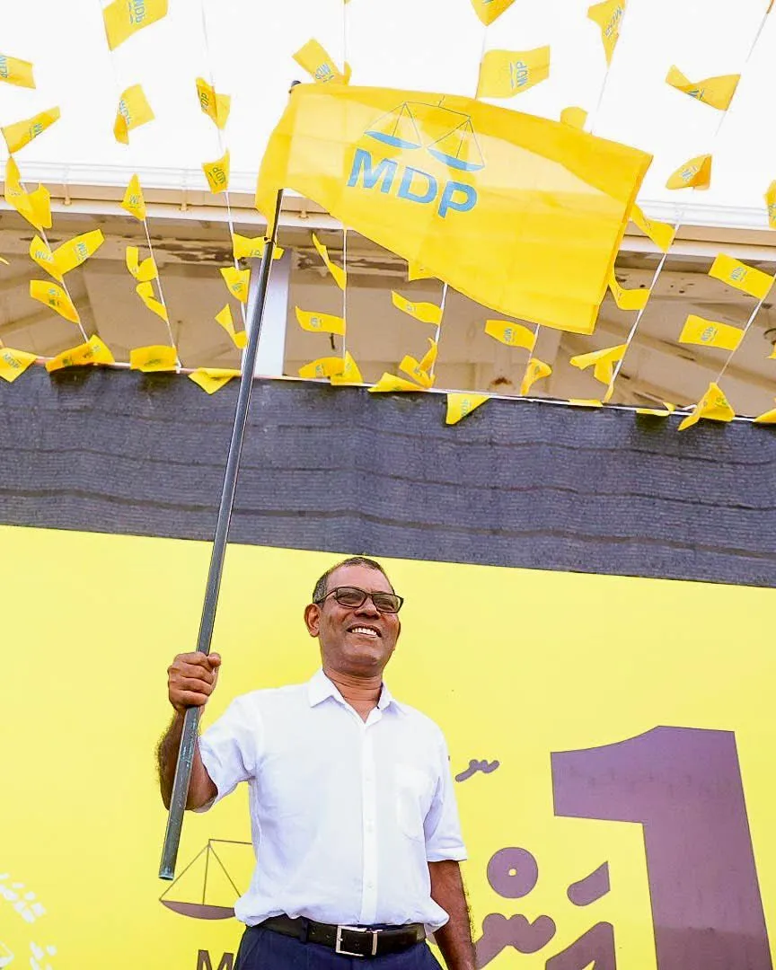 ބޮޑު ތަފާތަކުން އެމްޑީޕީގެ ޗެއާޕާސަންކަން ރައީސް ނަޝީދު ކާމިޔާބު ކުރައްވައިފި
