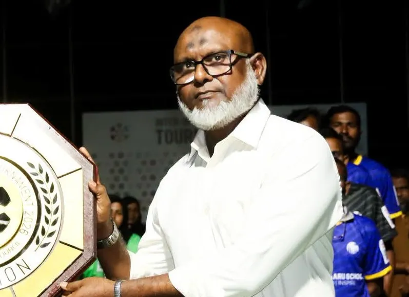 ހުޅުދުއްފާރު ކޯޓުގެ އިސް މެޖިސްޓްރޭޓް ސަސްޕެންޑްކޮށްފި