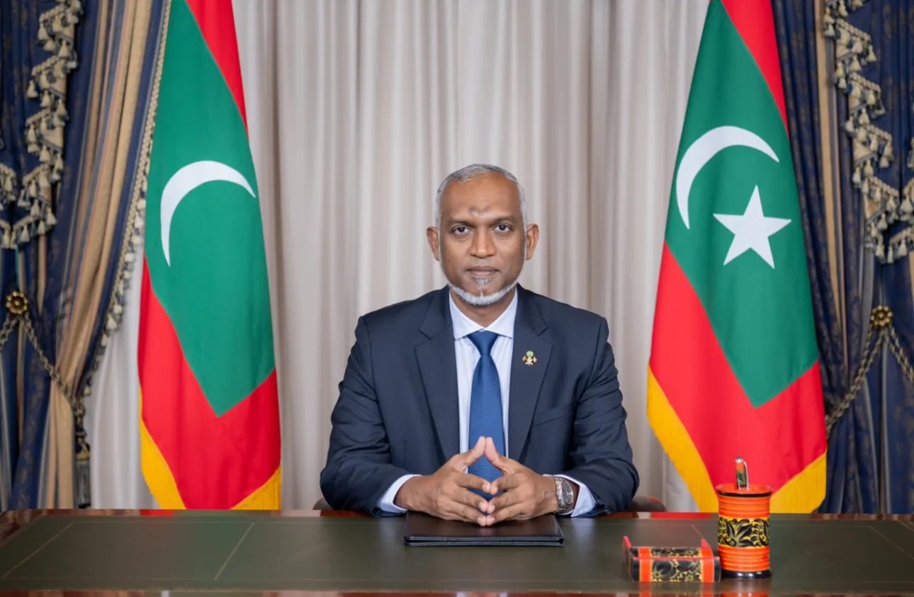 ރައީސުލްޖުމްހޫރިއްޔާ ޑޮކްޓަރ މުޙައްމަދު މުޢިއްޒު: ފޮޓޯ/ ރައީސް އޮފީސް