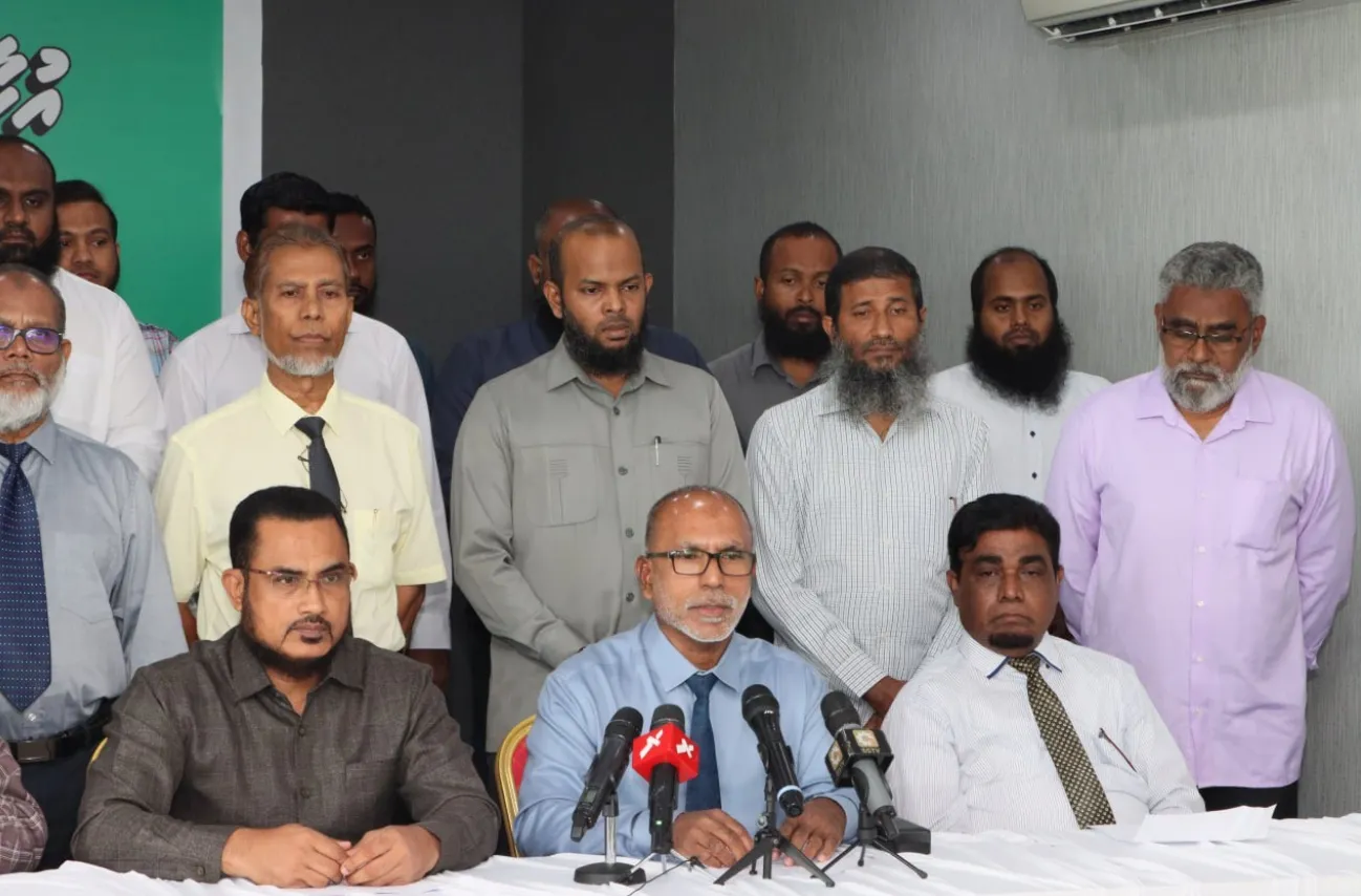 އިންޓަރގްރިޓީގެ މެންބަރު ޝުޢައިބު ސިޔާސީ ހަރަކާތެއްގައި!