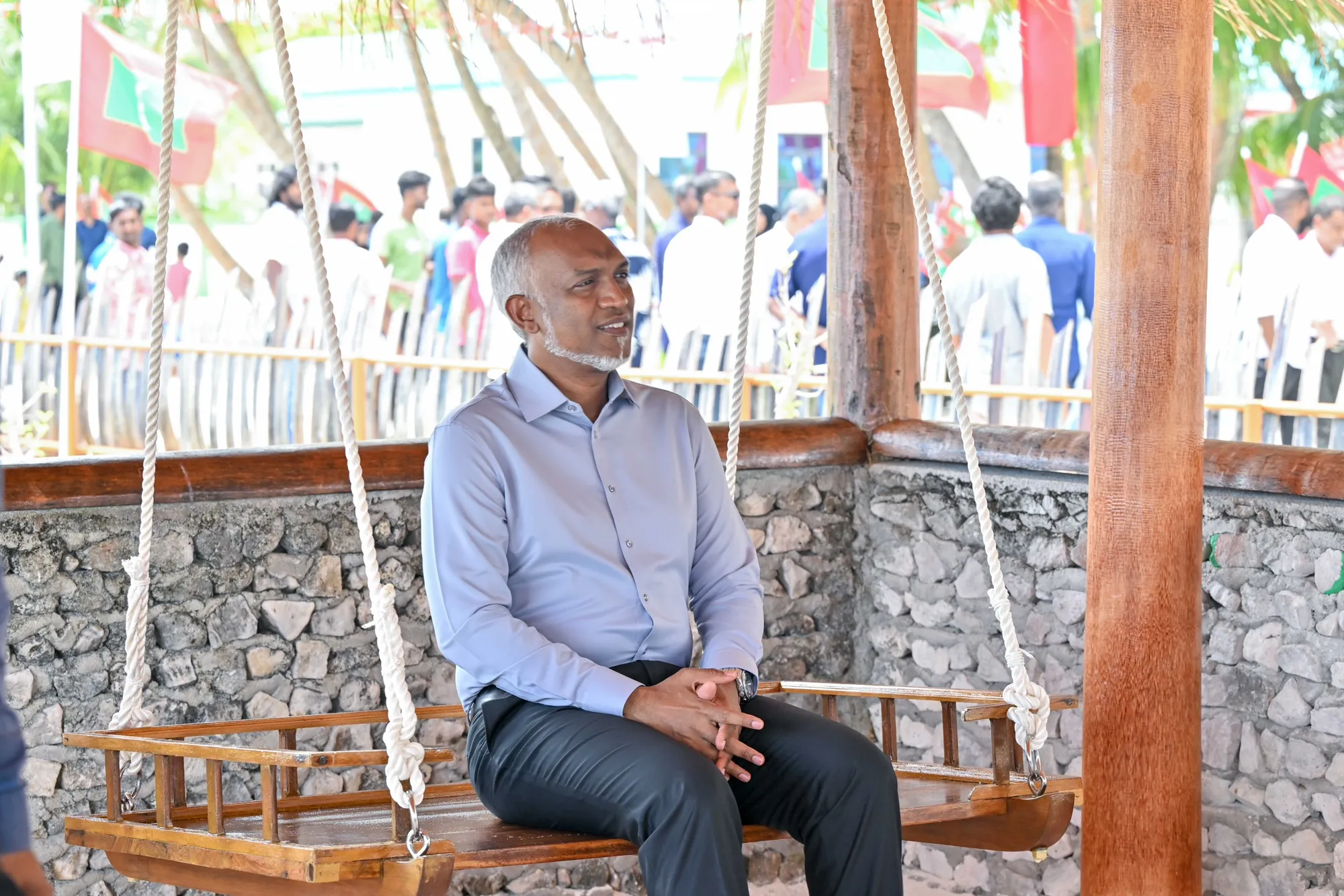 ރައީސުލްޖުމްހޫރިއްޔާ ޑރ. މުހައްމަދު މުޢިއްޒު