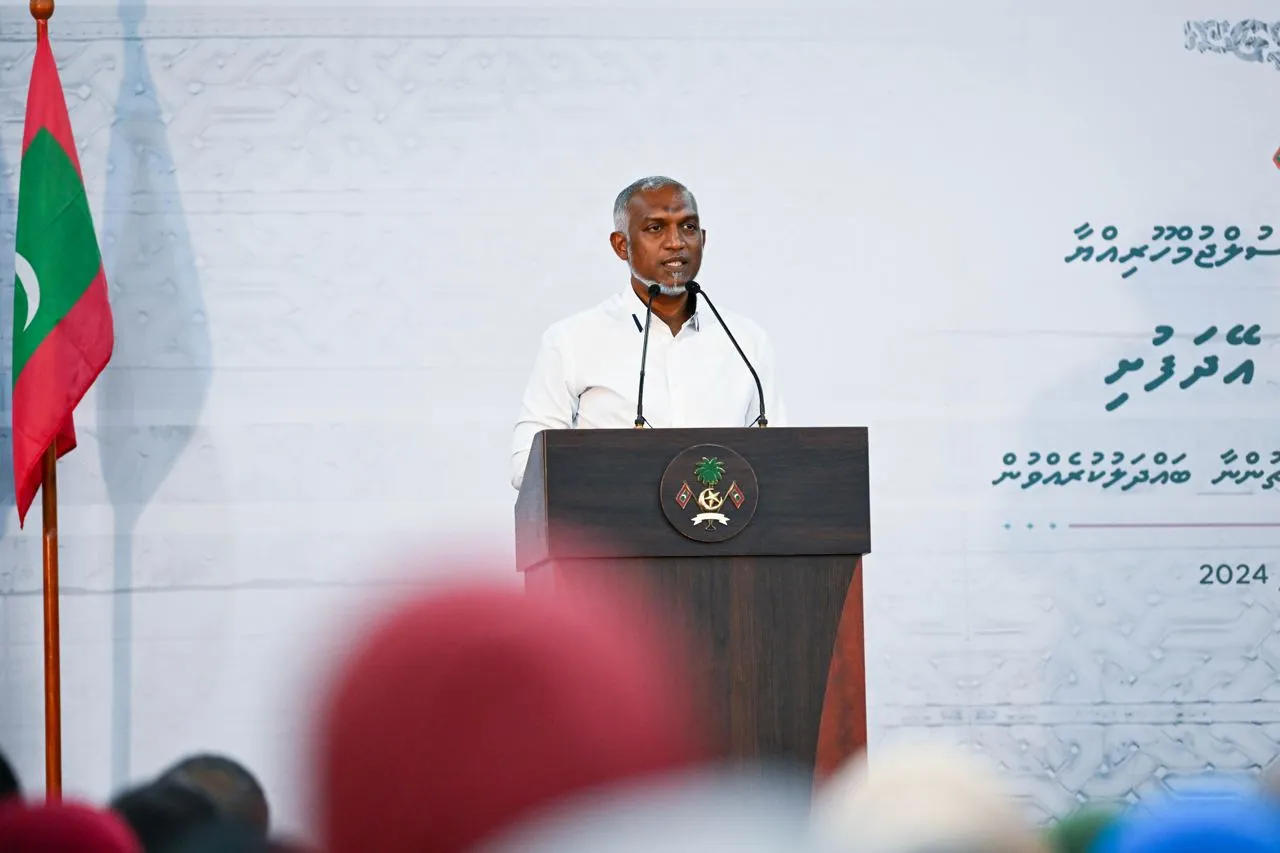 ރައީސުލްޖުމްހޫރިއްޔާ ޑރ މުހައްމަދު މުޢިއްޒު އޭދަފުށީ ޖަލްސާގައި ވާހަކަ ދައްކަވަނީ--ފޮޓޯ/ ރައީސް އޮފީސް