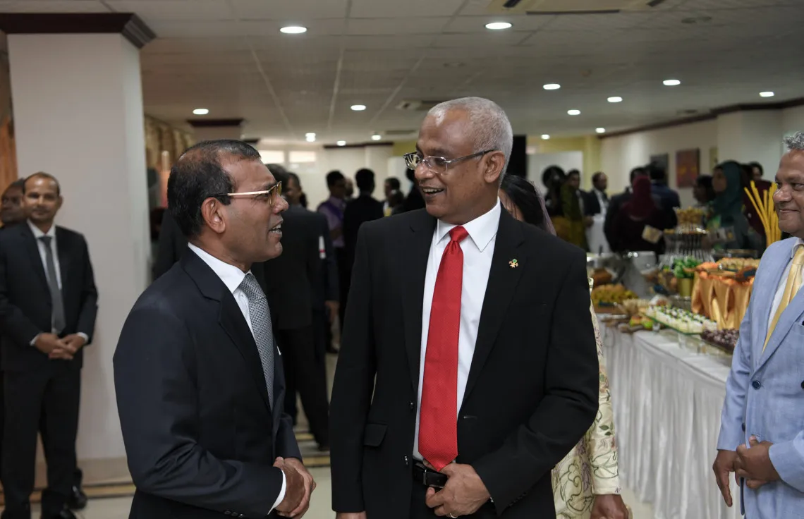 ކުރީގެ ރައީސް ނަޝީދާއި އިބޫ -- ފޮޓޯ: މަޖިލީސް