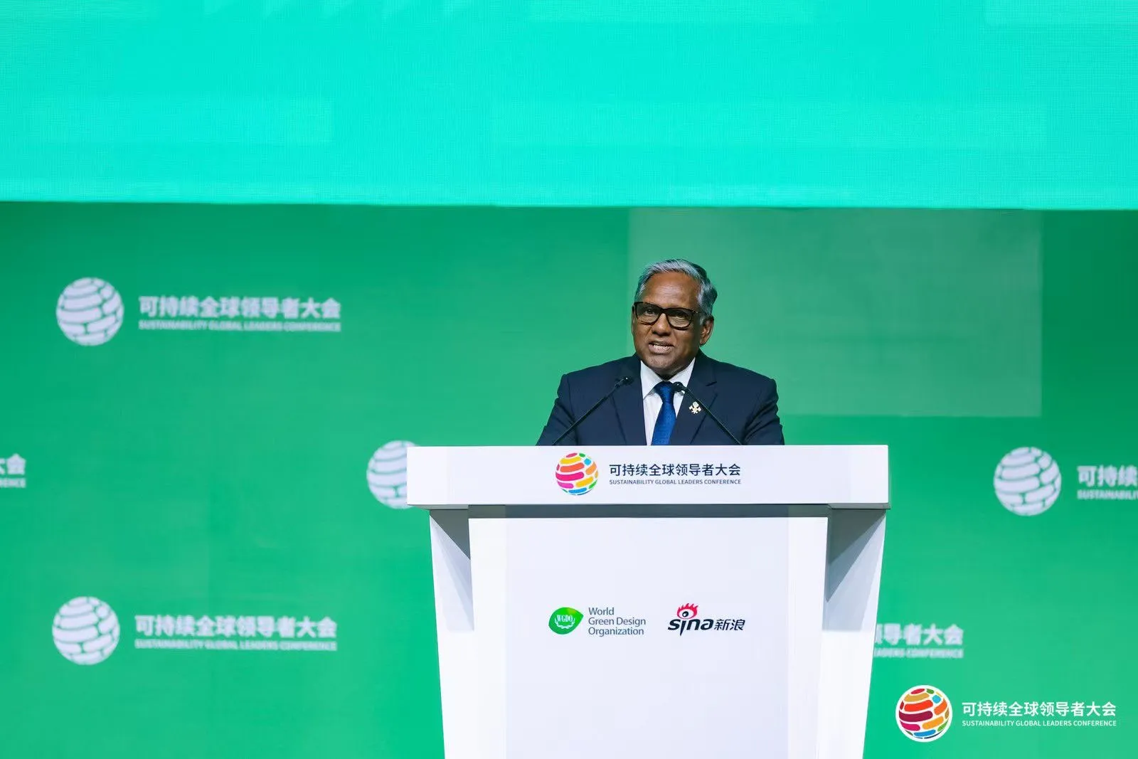 މޫސުމަށް އަންނަ ނޭދެވޭ ބަދަލުތަކުން އަރައިގަތުމަށް ވިލުންތެރި މުޖުތަމަޢެއް ބިނާކުރުމަށްޓަކައި ބައިނަލްއަޤްވާމީ ފެންވަރުގައި ދެމެހެއްޓެނިވި ގޮތެއްގައި ހަރުދަނާ މަސައްކަތްތަކެއް ކުރަންޖެހޭ: ސްޕެޝަލް އެންވޯއި އޮފް ދަ ޕްރެޒިޑެންޓް