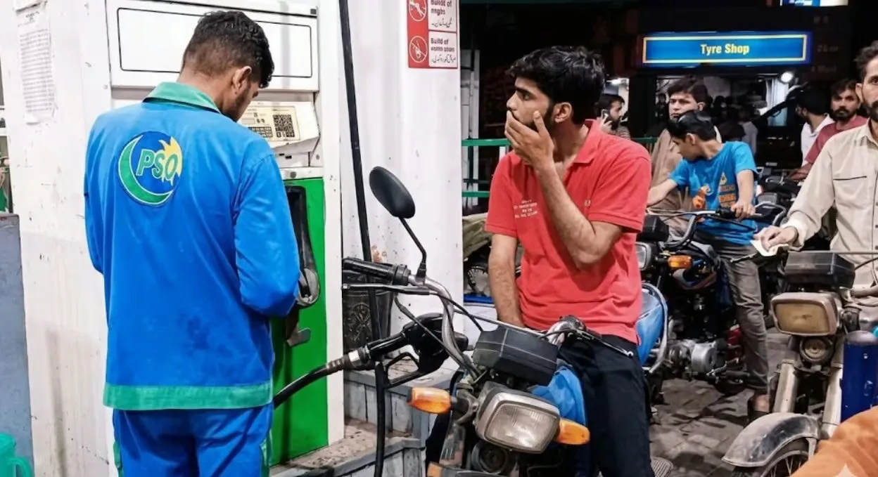 ޕާކިސްތާނުގައި ޕެޓްރޯލާއި ޑީސެލްގެ އަގު އަނެއްކާ ވެސް ބޮޑުކޮށްފި