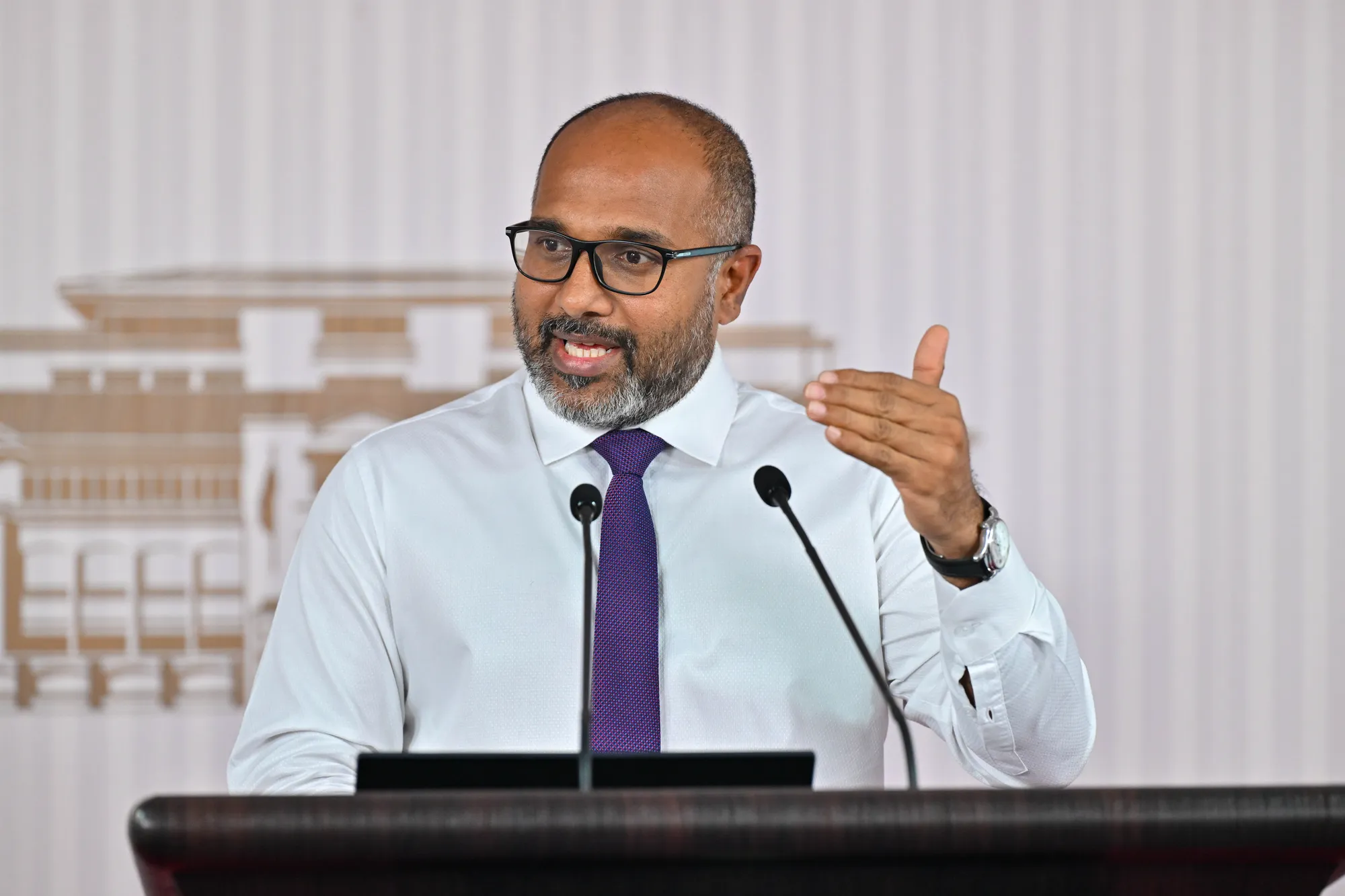 އަބުޗާ ދޫކޮށްލަން ނިންމި ޕެރޯލް ބޯޑުގެ ހަ މެމްބަރުން ވަކިކޮށްފި 