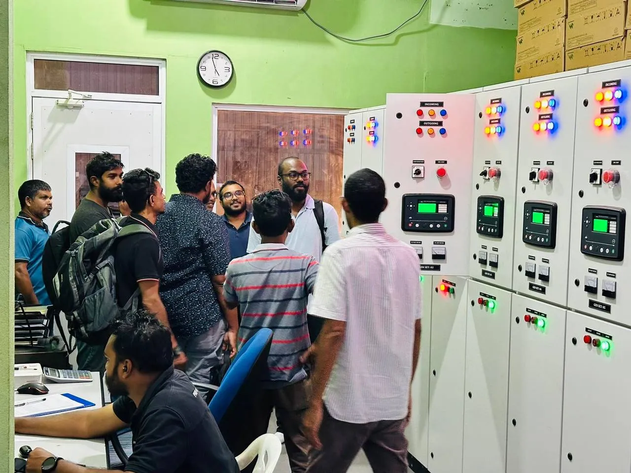 ކުޅުދުއްފުށީ ކަރަންޓްގެ މައްސަލަ ހައްލުކުރުމުގެ މަސައްކަތް ކުރަނީ- ފޮޓޯ/ ސްޓެލްކޯ