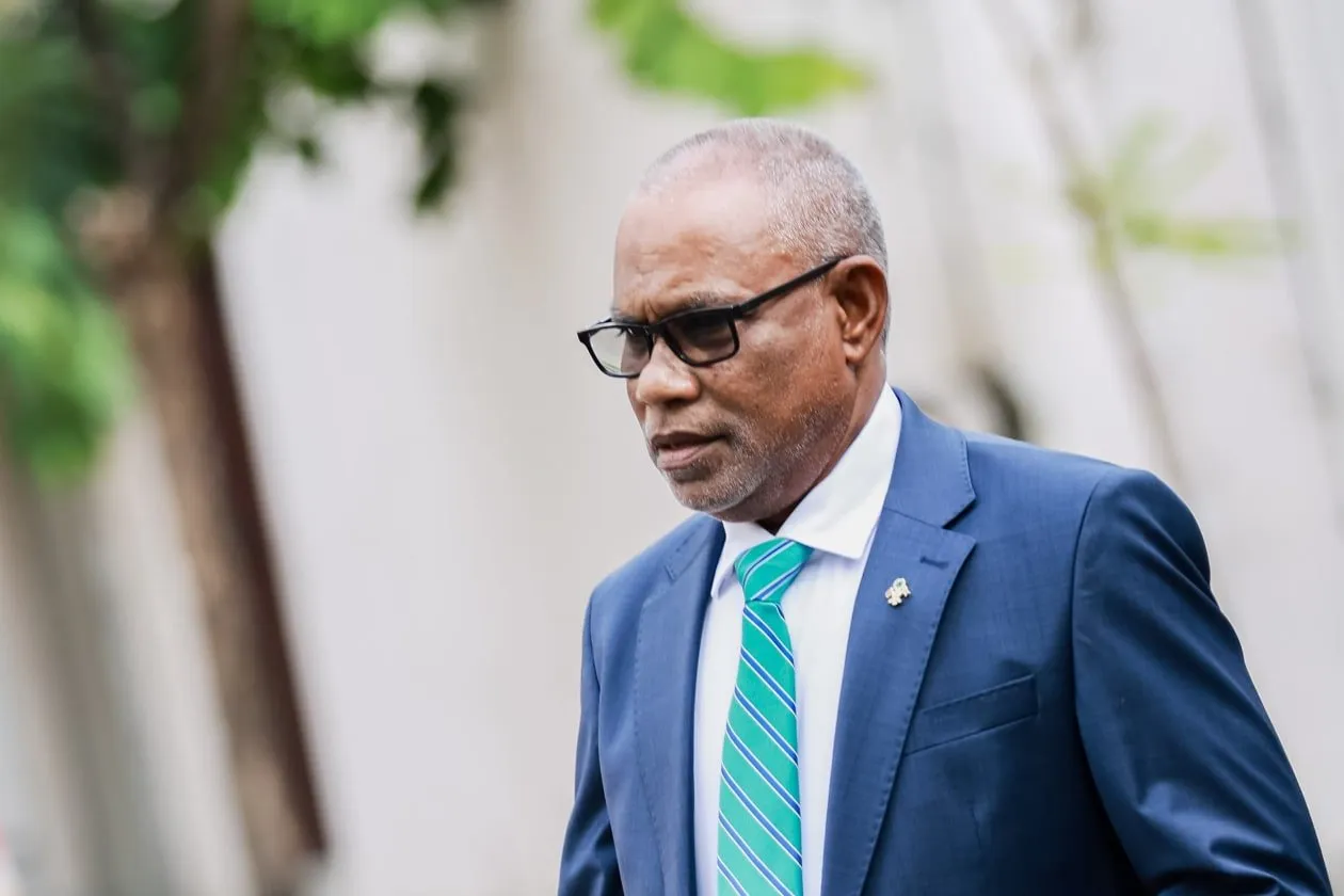 ޢަބްދުއްރަހީމް ސުވާލެއް ޔާމީން އަށް، ވެރިކަމުގެ ދަހިވެތިކަމުގައި ޣައްދާރުވެވެނީ ރައްޔިތުންނަށް ނޫންތޯ؟