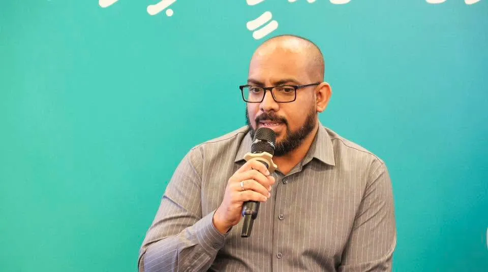 ބޭރުގައި ކިޔަވާ ދަރިވަރުންނަށް ކާޑު ލިމިޓް އިތުރުކޮށްދެނީ