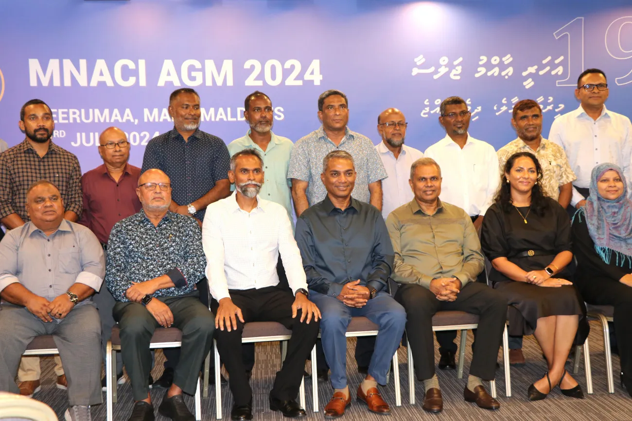 މަސީގެ ބޯޑަށް ހޮވިވަޑައިގަތް ބައެއް މެންބަރުން: ފޮޓޯ/ މުޙައްމަދު އަފްރާޙް