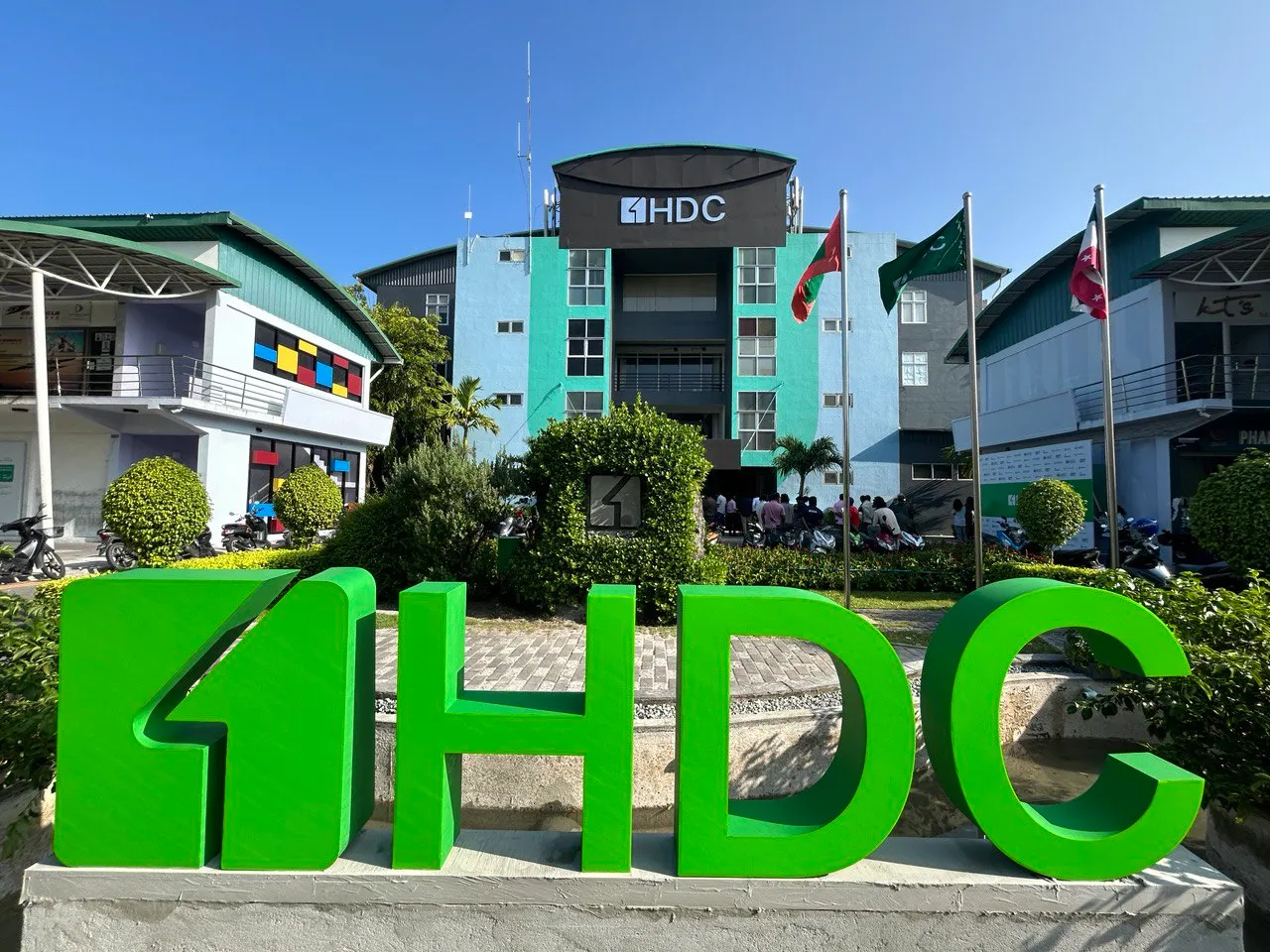 ހިޔާ ފްލެޓް ވެރިންނަށް 1 ބިލިއަން ރުފިޔާގެ ޑިސްކައުންޓެއް، ބައެއް ފްލެޓްވެރިން 2 އަހަރުވަންދެން ކުލި ދައްކަން ނުޖެހޭނެ 