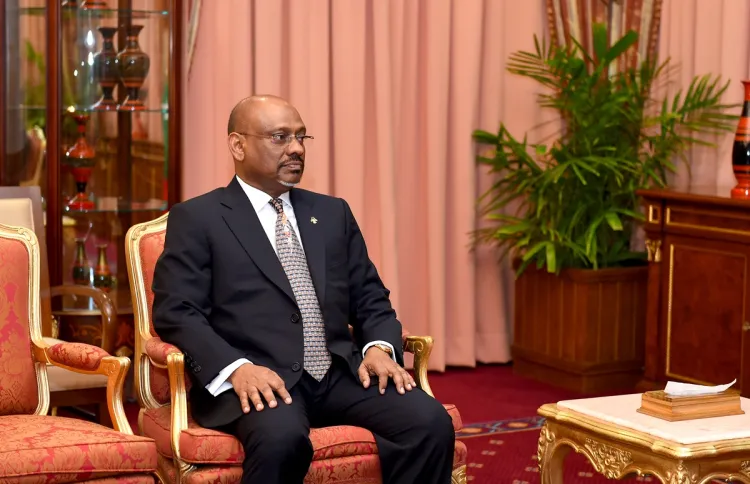 އެމްބެސެޑަރ އެޓް ލާޖް ޢަބްދުﷲ ހަމީދު