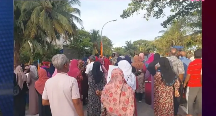 ރައީސް ޞާލިހާއި ދެކޮޅަށް، ފުވައްމުލަކު އިދިކޮޅު ސަޕޯޓަރުން މުޒާހަރާ ކުރަނީ!
