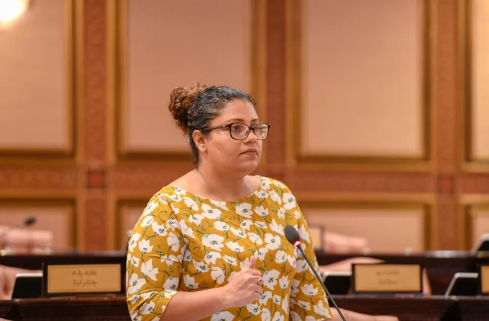 ލޯފަން މީހުންނަށް ވޯޓު ލެވޭގޮތަށް ހަދާފައިވާ ޓެމްޕްލޭޓް ދައްކާލައިފި