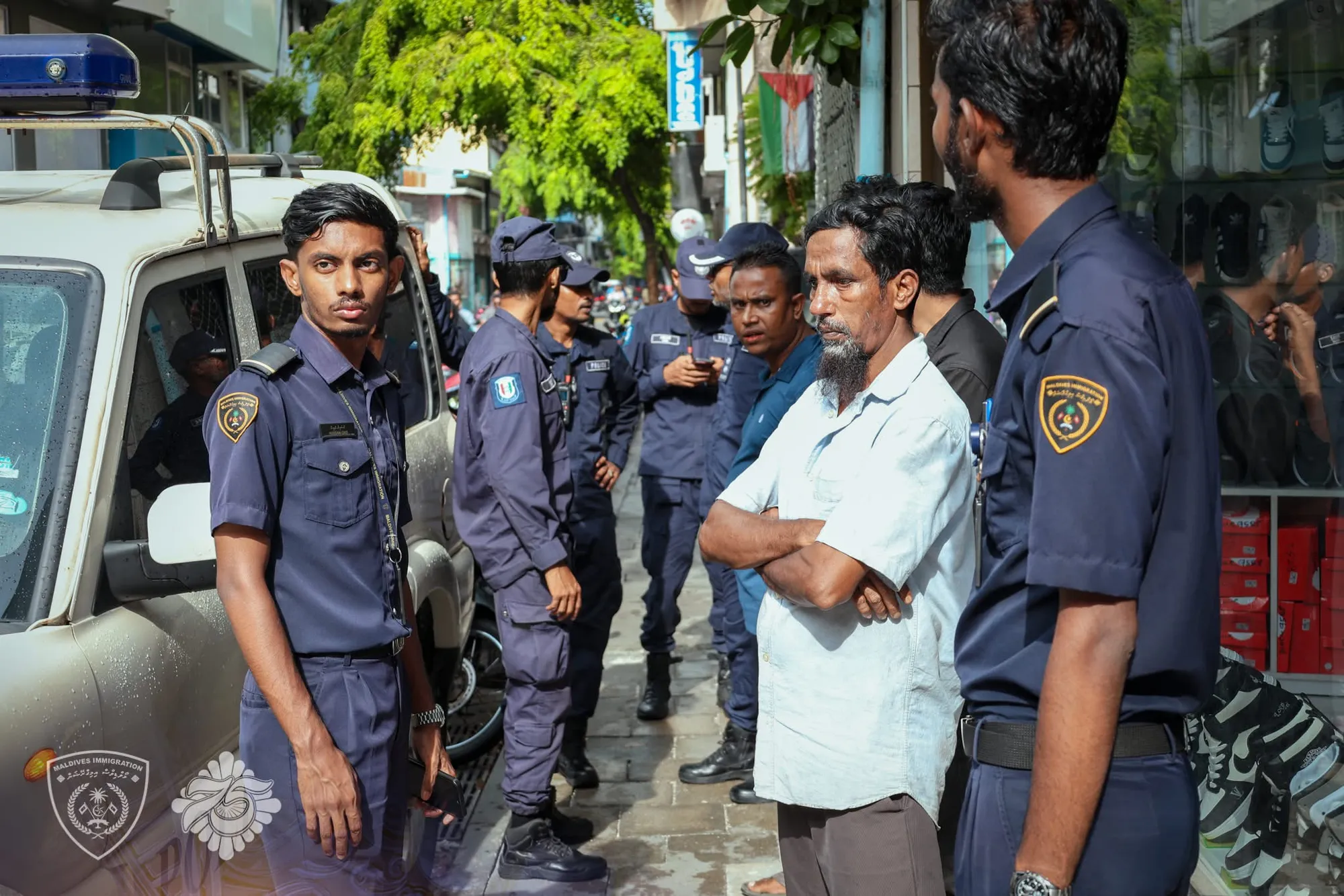 ފޮޓޯ: އިމިގްރޭޝަން