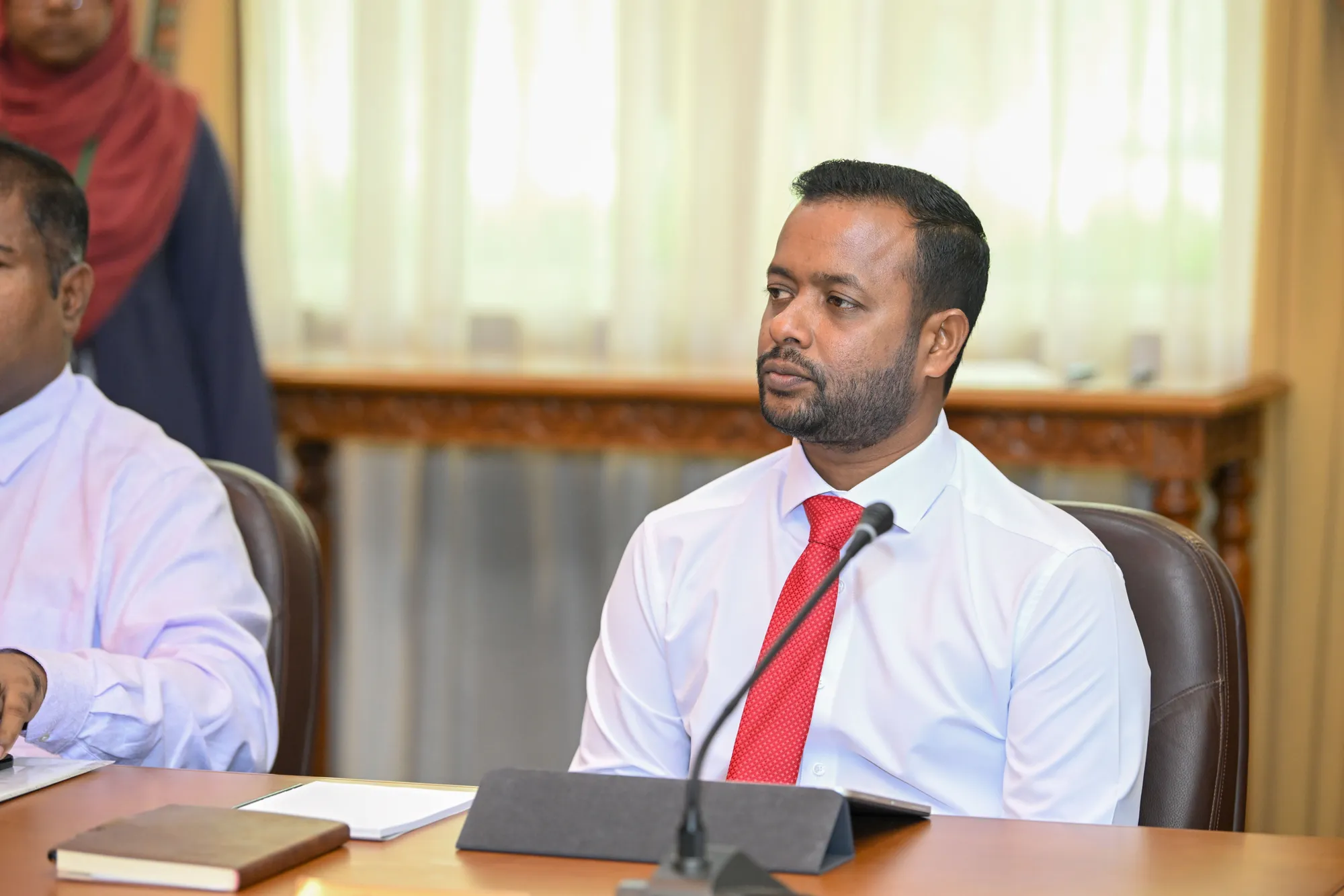 ތިލަފުށި ކަރީގައި އޮންނަ މާގިރި-- ފޮޓޯ: މިނިސްޓަރ މުއްތަލިބް