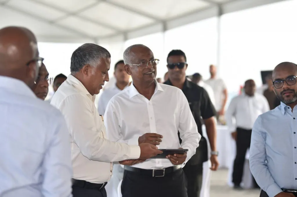 ހިލޭ ބިން ދިނުމަށް 1.7 ބިލިއަން ރުފިޔާގެ ލޯނު ނަގައިގެން ގުޅިފަޅު ހިއްކަން ފަށައިފި!