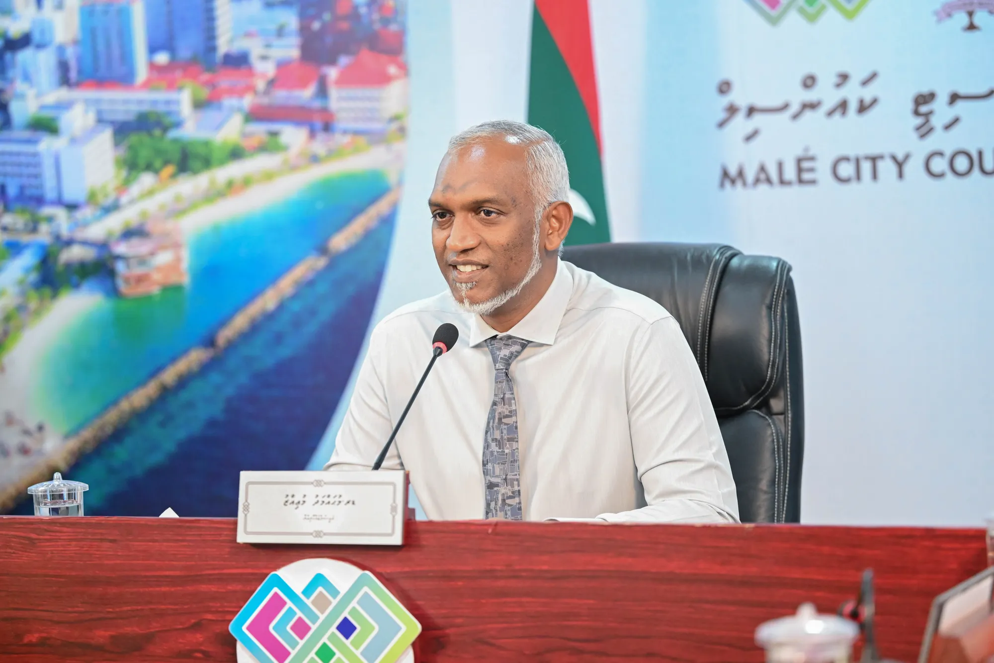 ރައީސް ޑރ.މުޙައްމަދު މުޢިއްޒު-- ފޮޓޯ: ރައީސް އޮފީސް