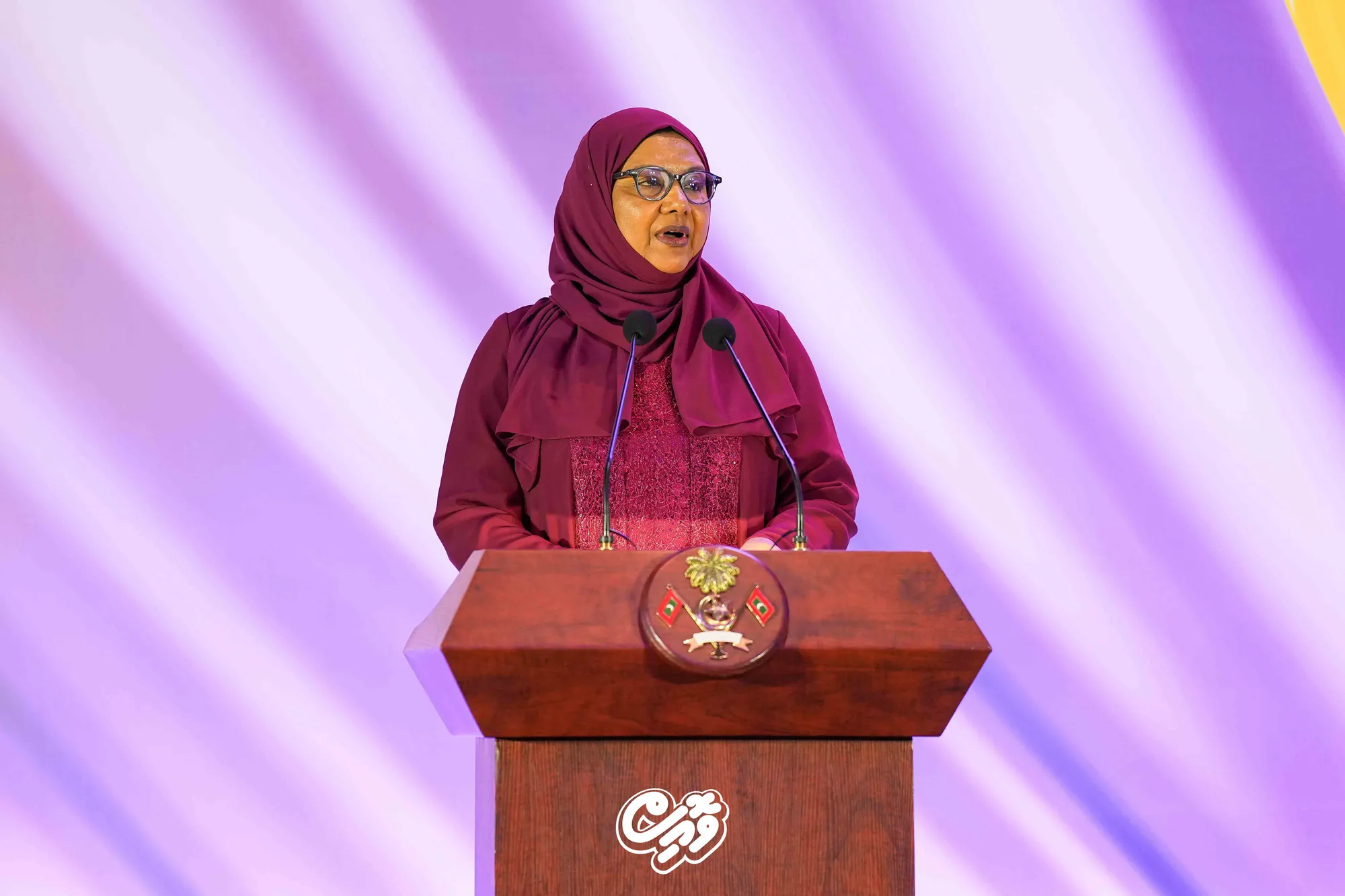 މިނިސްޓަރު އާއިޝަތު ޝިހާމް