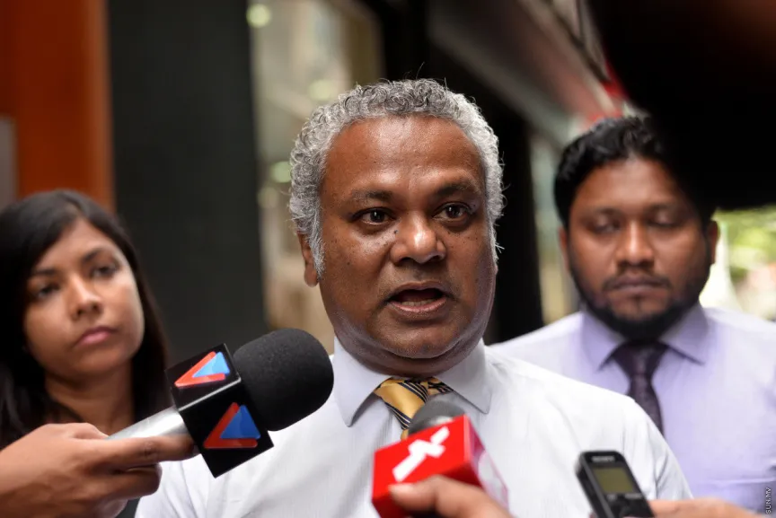 ޙިިޔާލު ފާޅުކުރުމުގެ މިނިވަންކަން ނެތްނަމަ ވަކިވި މެމްބަރުނަށް މަޖިލީހަށް ނުވަދެވޭނެ: ނިޔާޒް