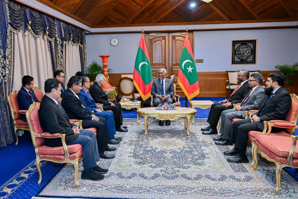 President Dr Mohamed Muizzu at a meeting with Rector of the International Islamic University Malaysia (IIUM), Professor Emeritus Datuk Dr Osman Bakar (Photo/President's Office)