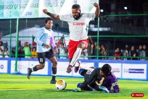 ޔަންގު ބޯއީސް އަތުން އޯލް ސްޓާސް މޮޅުވީ 5-1 ން