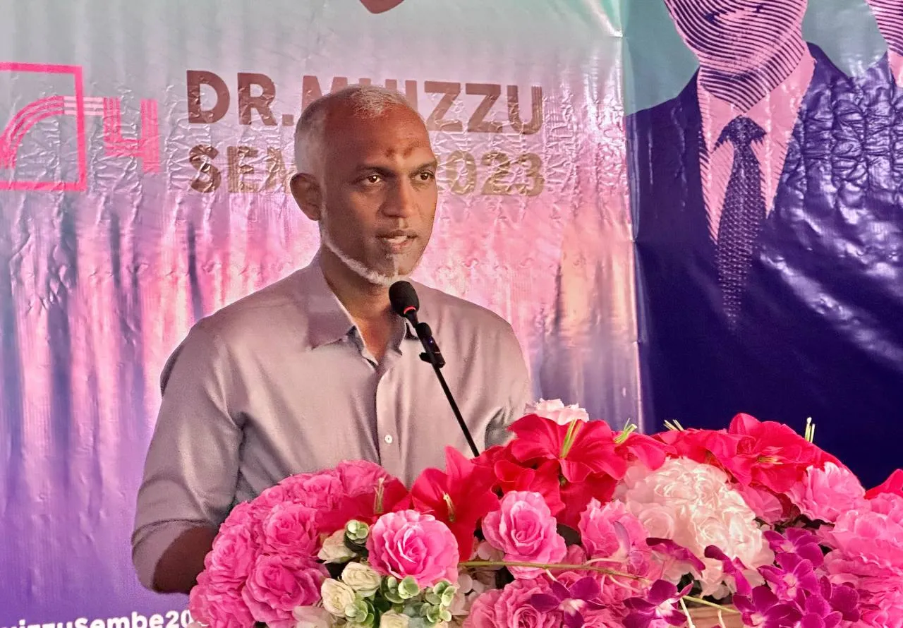 މަޝްރޫޢުތައްް ހުއްޓާލާނެ ވާހަކަ ދައްކަވަނީ ފިނޑިވީމަ: ޑރ މުއިއްޒު