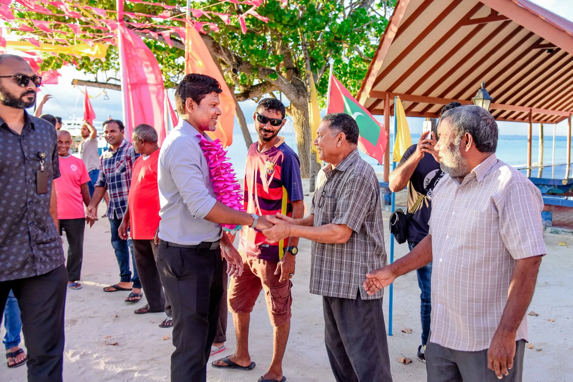 ތުލުސްދޫގައި ކުރިއަށް ދިޔަ ޕީޕީއެމްގެ ޖަލްސާއަށް ހުރަސްއަޅައިފި
