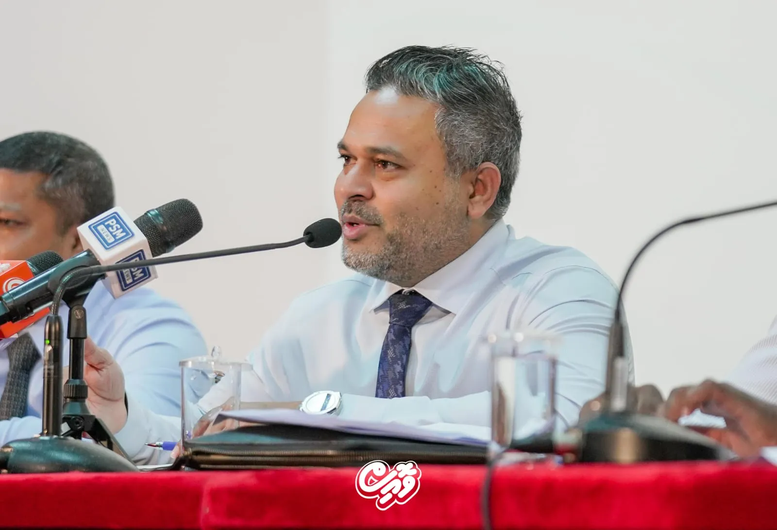 މަސްވެރިކަމާ ބެހޭ ވަޒީރު ޝިޔާމް ނޫސްވެރިންނާ ވާހަކަދައްކަވަނީ.... ފޮޓޯ/ ވޮއިސް