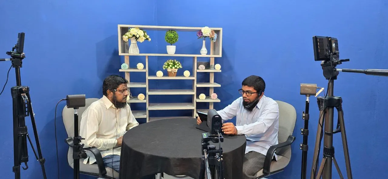 މަޝްހޫރު ދީނީ އިލްމުވެރިޔާ މުހައްމަދު އިބްރާހިމް (ނައިފަރީ) ގެނެސްދެއްވާ "މަގޭ ސުވާލަކީ" ޕްރަގްރާމްގައި