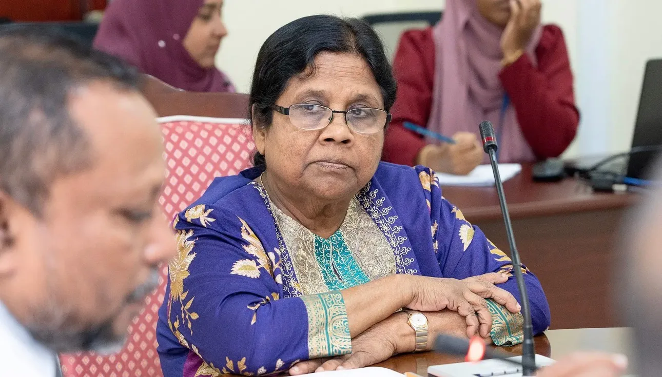 މީގެ ކުރިން ބޭއްވި އިޖމިމާރީ ކޮމިޓީގެ ކޮމިޓީ ބައްދަލުވުމެއްގެ ރިޔާސަތުގައި އަސްމާ: ފޮަަޓޯ/ މަޖިލިސް