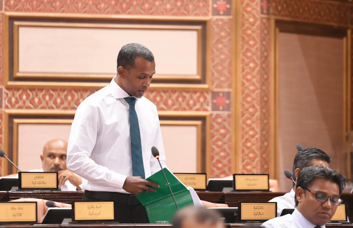 އިންޝުއަރެންސް ހޯދުމަށްޓަކައި ދޮގު މައުލޫމާތު ދީފިނަމަ، ފަސްމިލިއަން ރުފިޔާއިން ޖޫރިމަނާ ކުރެވޭގޮތަށް ގާނޫނެއް!