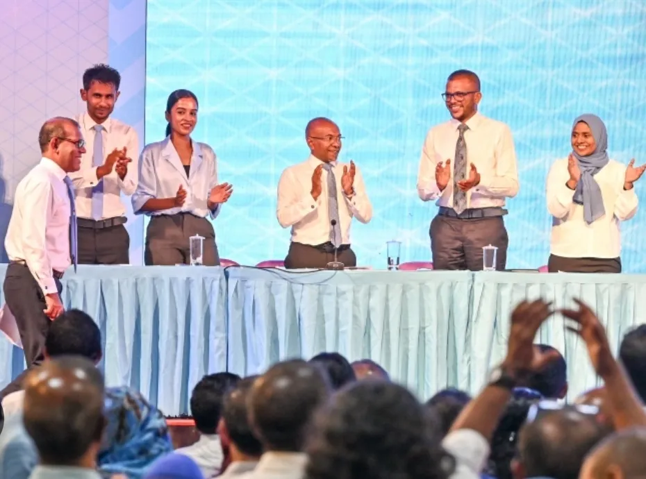 އިންތިޚާބުގެ ކުރިން ނިޒާމީ ވޯޓް ނެގުން ނޫންގޮތެއް ޑިމޮކްރެޓުން ގަބޫލެއް ނުކުރާނެ