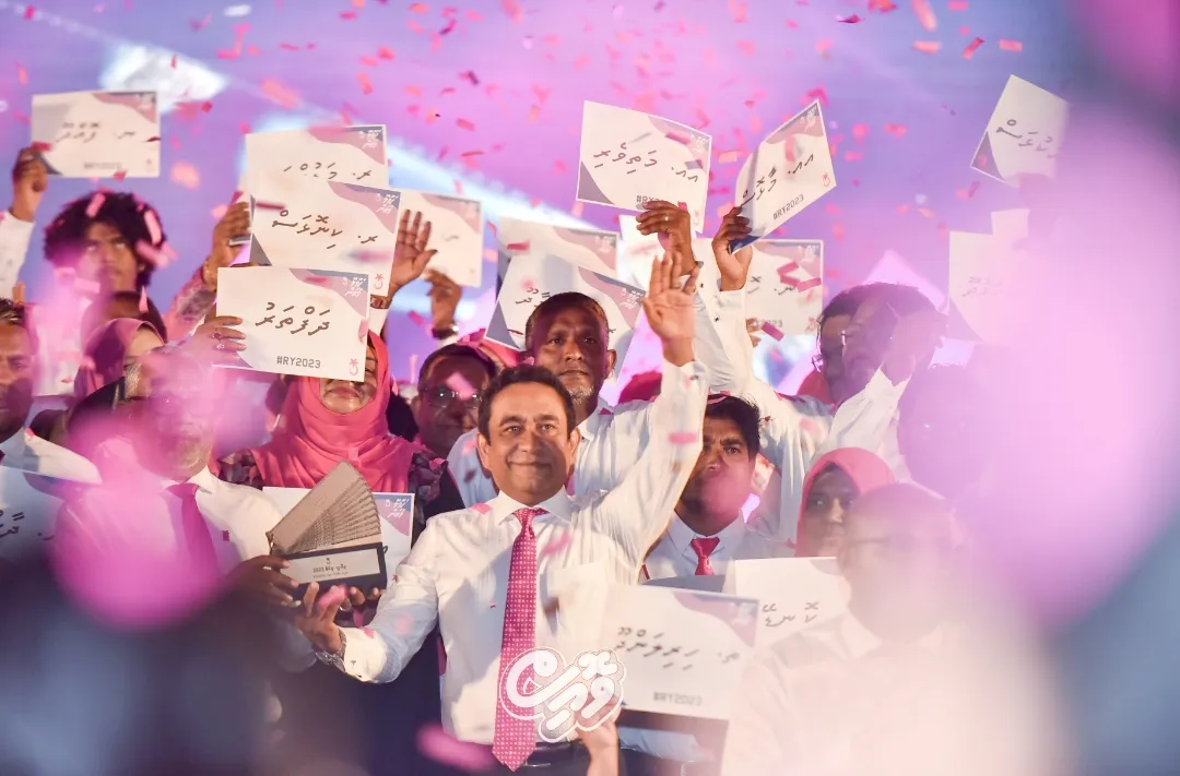 ރައީސް ޔާމީންގެ ކެންޑިޑެސީ ފޯމު އިލެކްޝަންސް ކޮމިޝަނަށް ހުށަހެޅުން މާދަމާ!