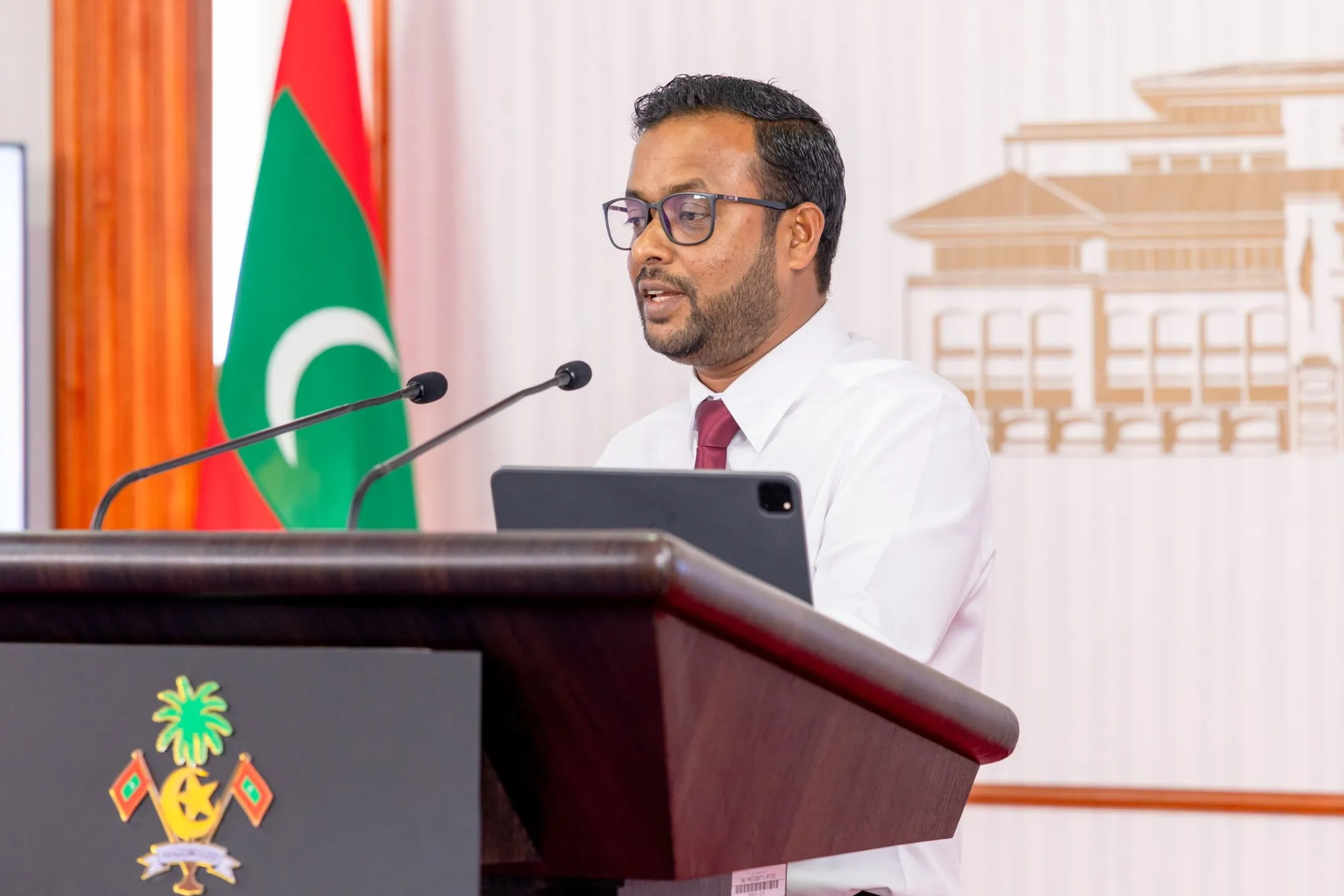 ގޯތި އެއްބަސްވުމަށް ބަދަލު ގެނެވުނީ، ޤާނޫނާ ފުށުއަރާތީ: ޑރ. މުއްޠަލިބު