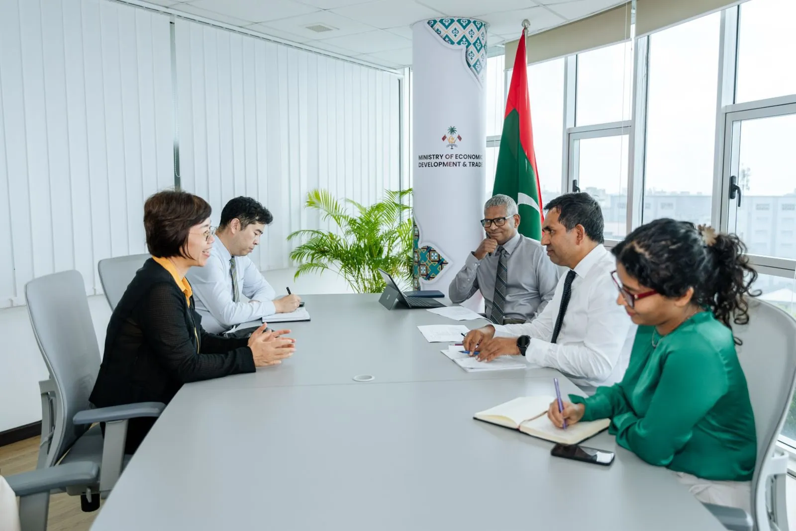 އިކޮނޮމިކް މިނިސްޓަރ ސަޢީދަށް ޗައިނާ ސަފީރު ތަހުނިޔާ ވިދާޅުވެއްޖެ