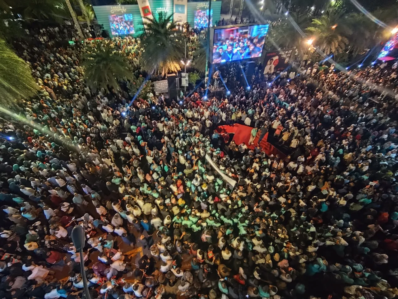 ޕީއެންސީ ޖަލްސާއަށް އެތައް ސަތޭކަ ބަޔަކު، މުޅި ސަރަހައްދު ފުރާލައިފި
