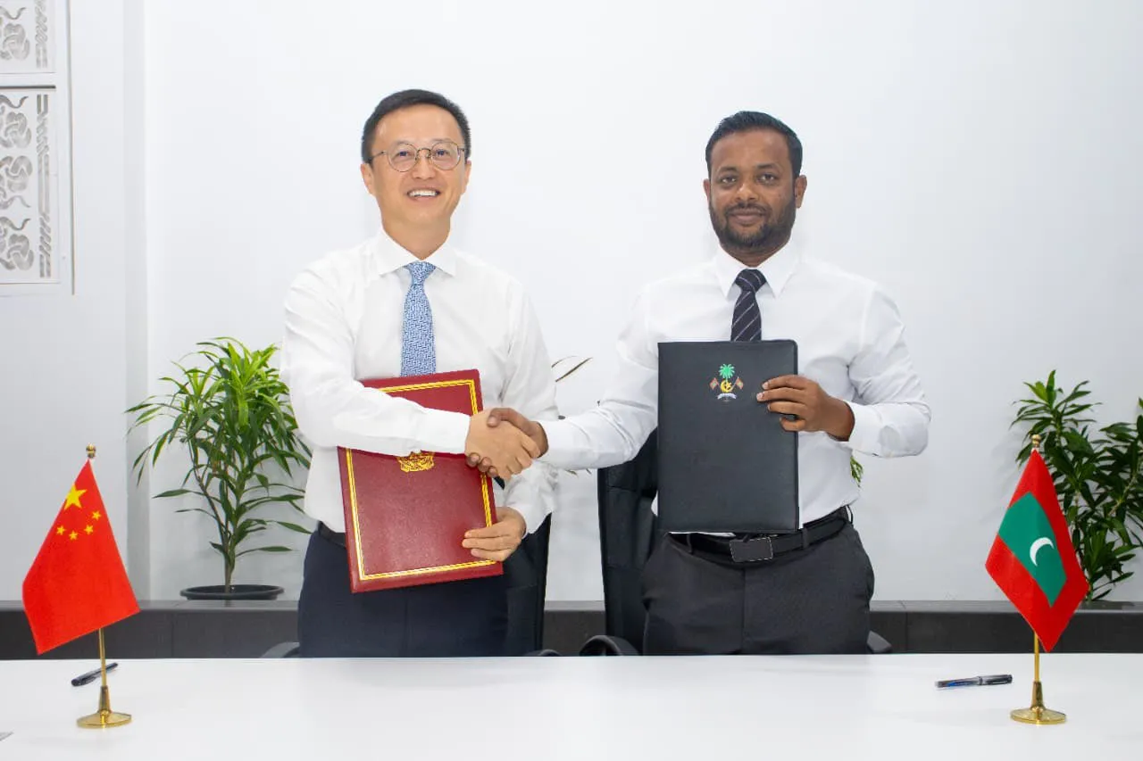 މާލޭގެ މަގުތައް ޒަމާނީ ފެންވަރަކަށް ހެދުމުގެ މަޝްރޫއުގައި ސޮއިކުރުމުގެ ތެރެއިން