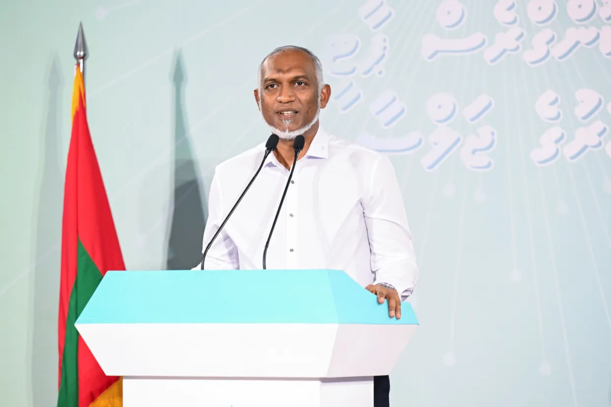 ރައީސުލް ޖުމްހޫރިއްޔާ ޑރ.މުޙައްމަދު މުޢިއްޒު