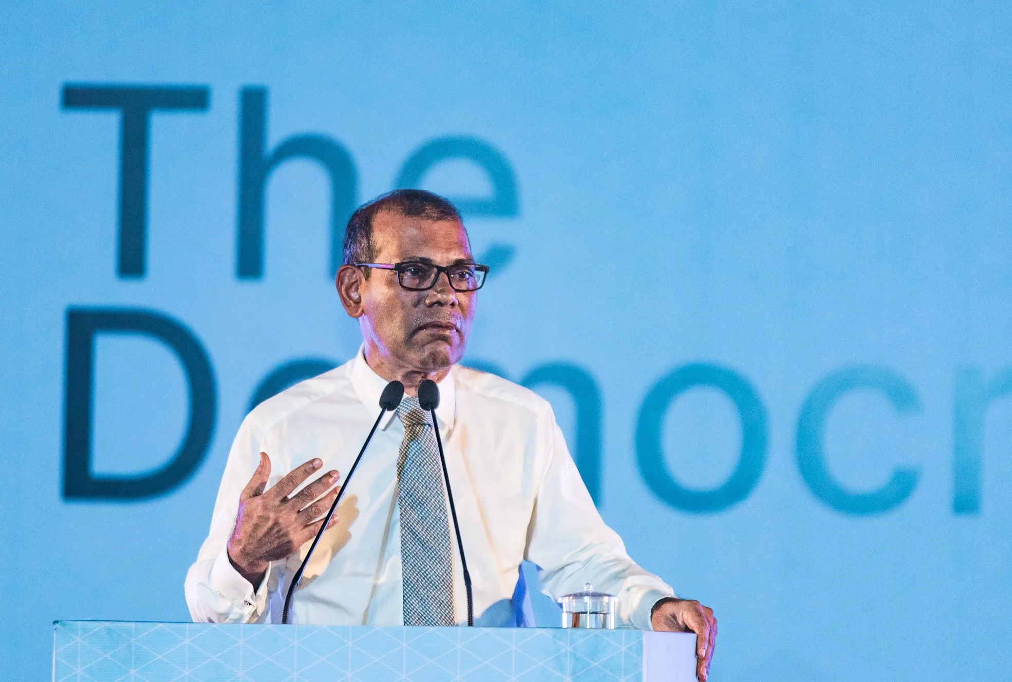 އަޅުގަނޑުމެން މިތިބީ ނާޒުކު ފައްތަރެއްގައި؛ ޑިސެމްބަރ ވާނީ އުނދަގޫ މަހަކަށް: ރައީސް ނަޝީދު