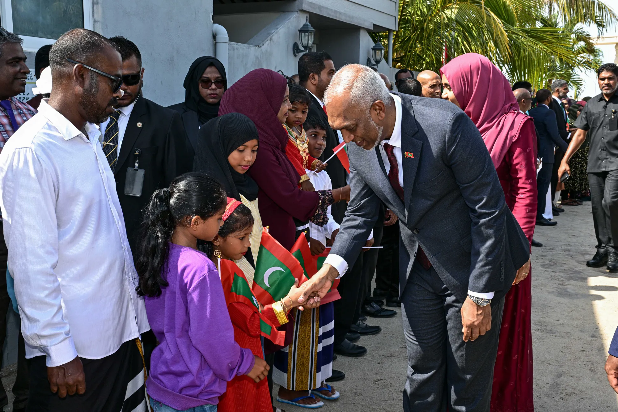 އަންހެން ކުދިން ލީޑަރުންނަށް ހެދުމަށް ބޭނުންވާ ފުރުސަތުތައް ސަރުކާރުން ފަހިކޮށްދޭނަން: ރައީސް މުޢިއްޒު