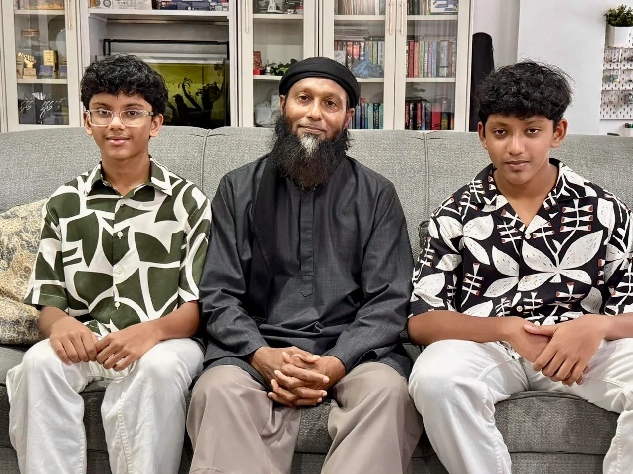 ބުރާސްފަތި ދުވަހުގެ ރޭ މަންފާގެ ކޮން ހަރަކާތެއް, މި ކޮން ދެ ކުދީންނެއް