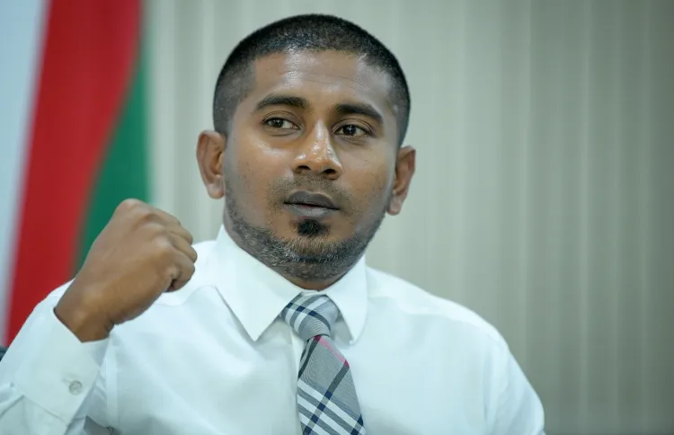 މިނިސްޓަރ އަހްމަދު މަހުލޫފް