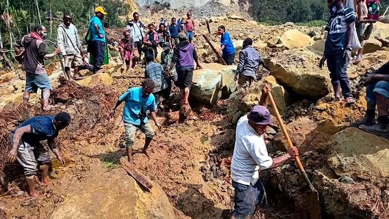 Ongoing recue work at  Papua New Guinea landslide site (Photo/AP)