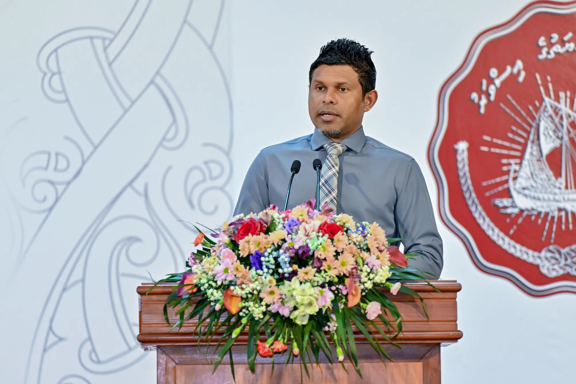 ރައީސުލްޖުމްހޫރިއްޔާގެ ނައިބު އަލްއުސްތާޛު ޙުސައިން މުޙައްމަދު ލަޠީފް-- ފޮޓޯ: ރައީސް އޮފީސް